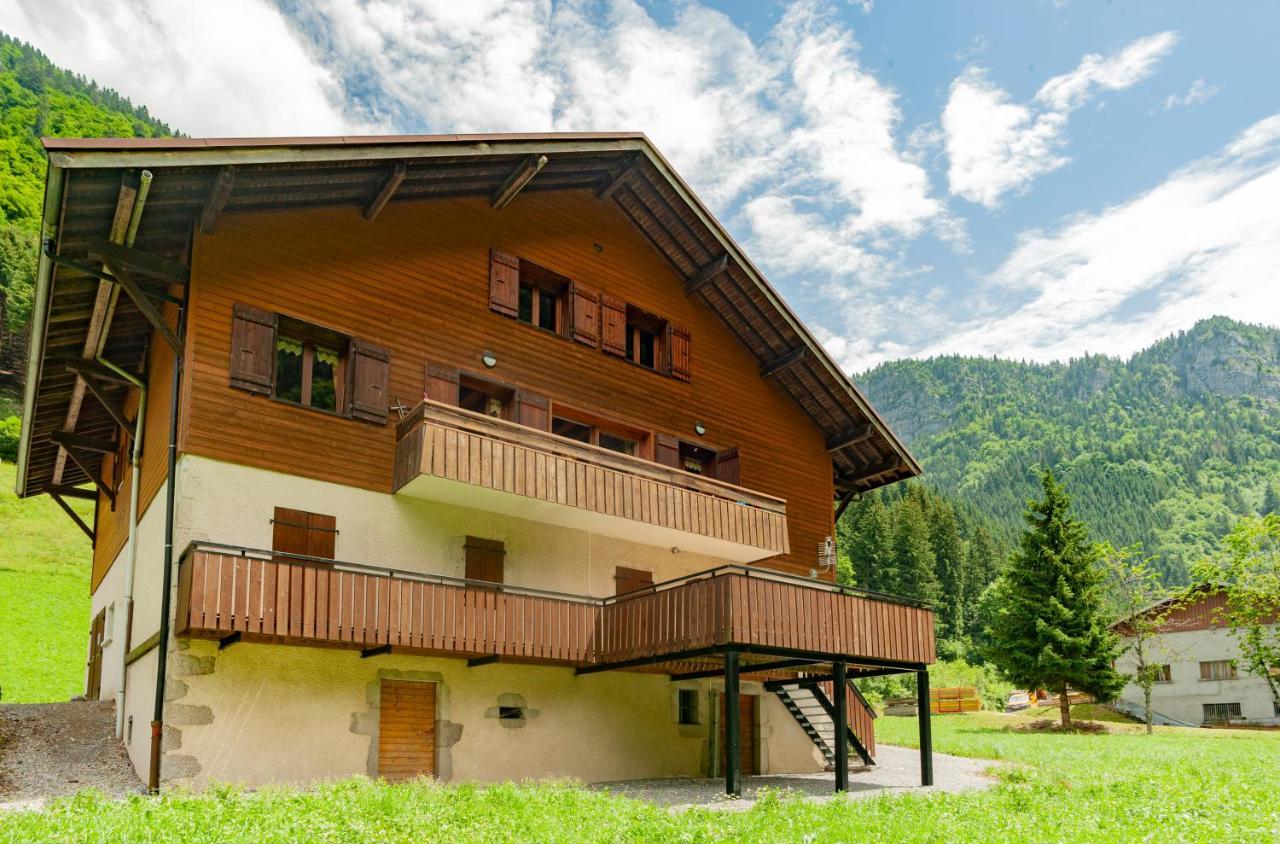 Grand Appartement Proche Gd Bornand Glieres-Val-de-Borne Экстерьер фото