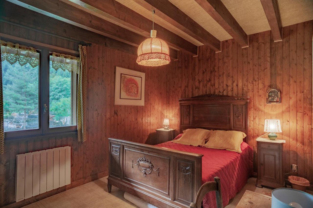 Grand Appartement Proche Gd Bornand Glieres-Val-de-Borne Экстерьер фото